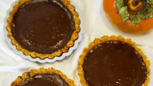 Crostatine RAW ai cachi e carruba