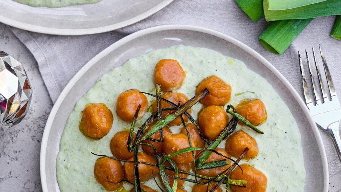Gnocchi di patata dolce su crema di porri