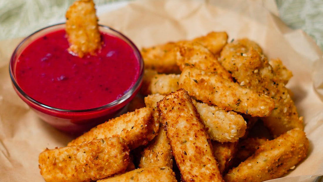 Stick fritti di tofu marinato al sesamo con salsa agrodolce di susine rosse fresche