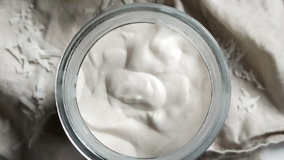 Yogurt di cocco con solo due ingredienti | GF
