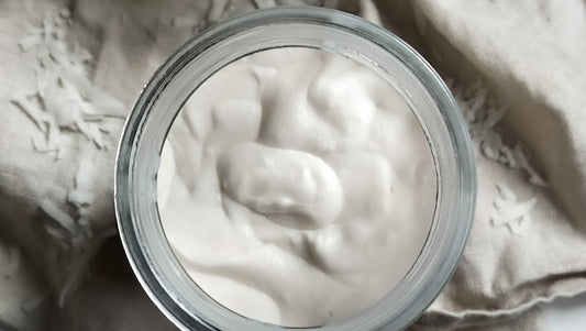 Yogurt di cocco con solo due ingredienti | GF